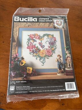 New Sealed Bucilla “Floral Heart Wreath” 16x16” VTG 1995 Stamped Cross